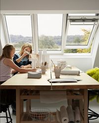 Ventana VELUX pintada en blanco Ventana VELUX pintada en blanco